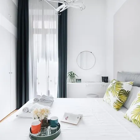 Easylife - - Piazza Grandi 6 - Porta Vittoria Apartament *