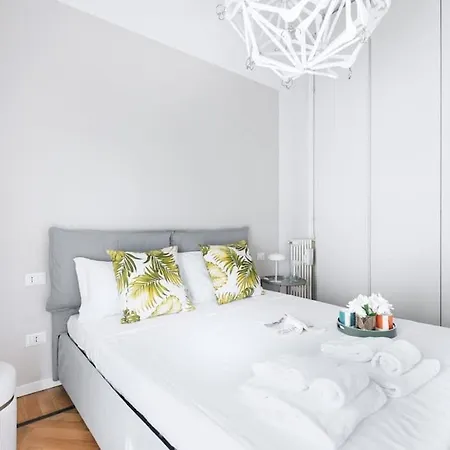 Easylife - - Piazza Grandi 6 - Porta Vittoria Apartament *