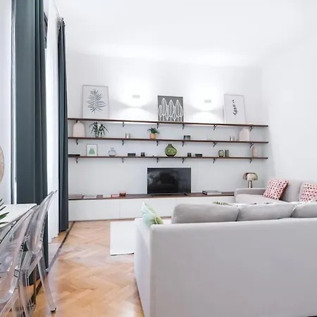 Easylife - - Piazza Grandi 6 - Porta Vittoria *
