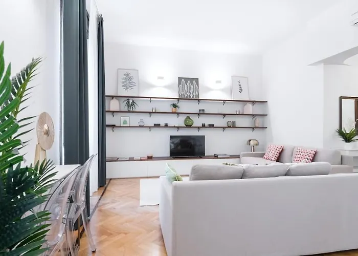 Easylife - - Piazza Grandi 6 - Porta Romana *
